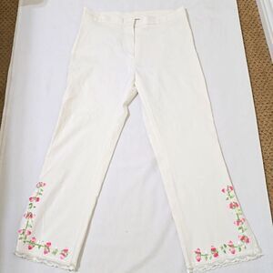 Sandro White Ankle Cropped Pants with Floral Detail